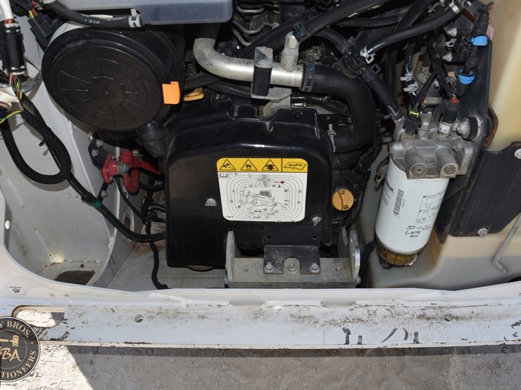 2023-bobcat-t76-image-33