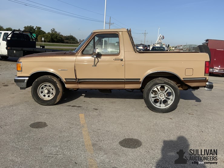 1989-ford-xlt-bronco-4x4-suv-image-8