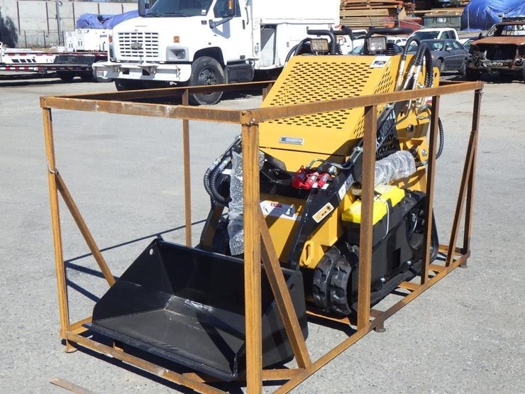 2026-agt-mx-mrt14-skid-steer-loader-image-1