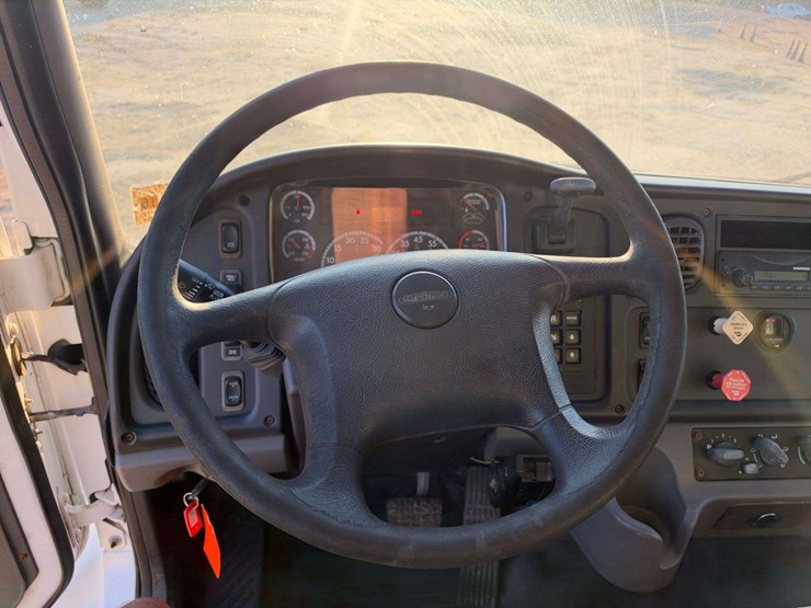 2012-freightliner-m2-tandem-axle-dump-truck-(96,351-actual-miles)-image-13