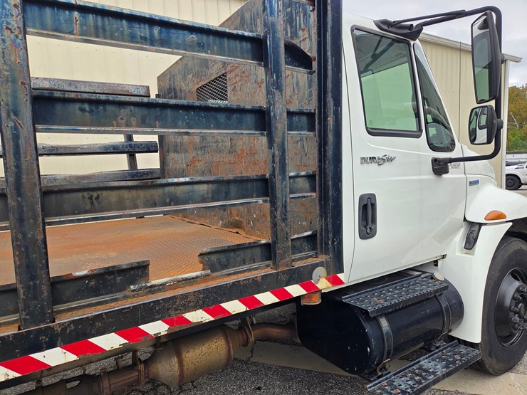 #3-•-2008-international-4300-truck---2008-international-flat-bed-truck-/-vin:-1htmmaal68h651072-/-64,362-miles-image-22