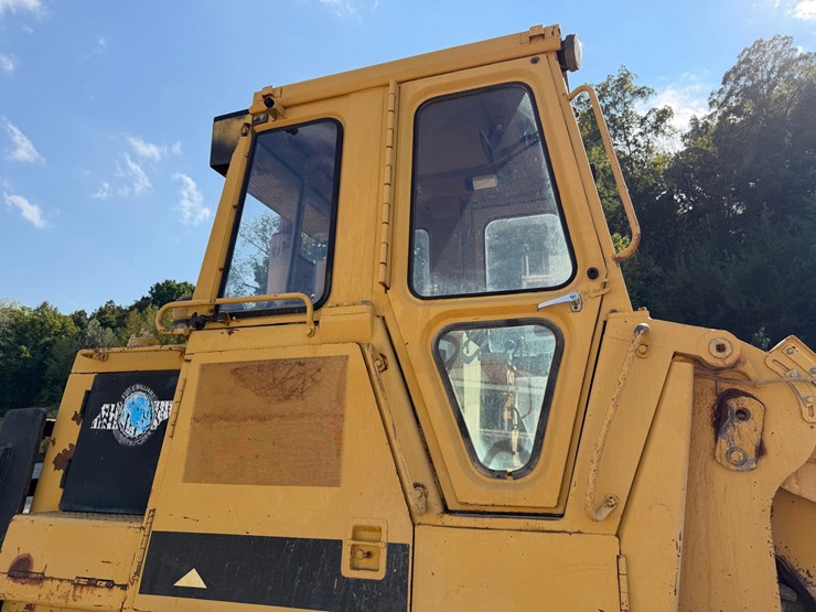 #4088-•-caterpillar-963-crawler-loader-image-66