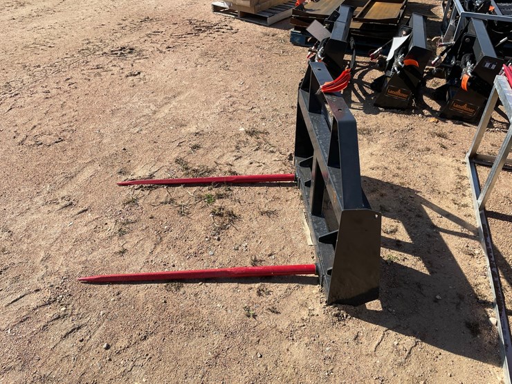 #4096-•-landhonor-bale-spear-frame-attachment-image-2
