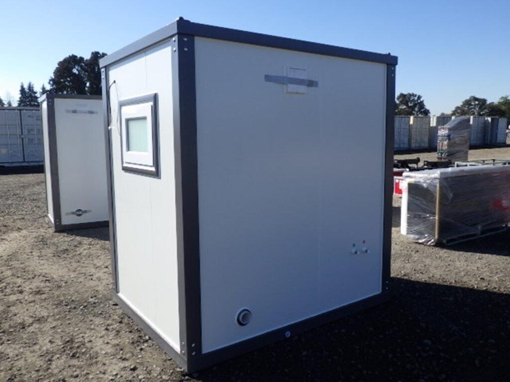 portable-toilet-w/-shower-image-3