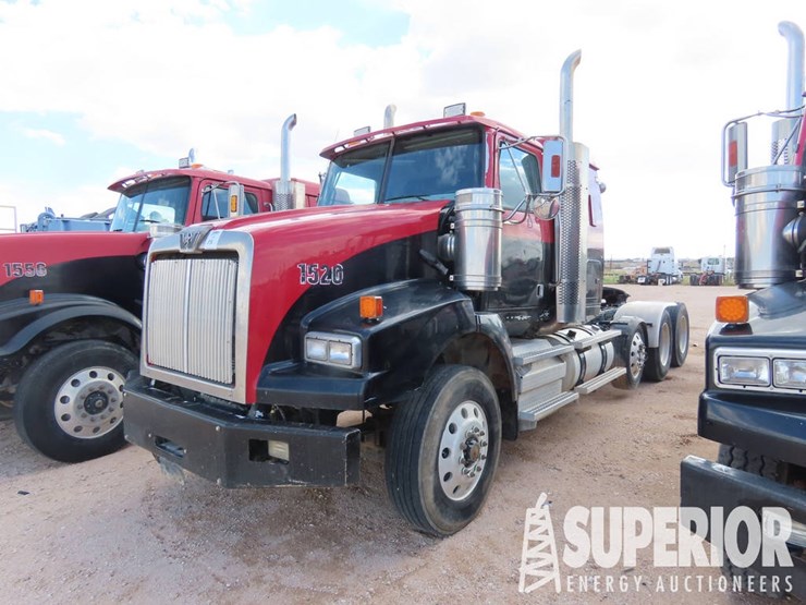 2012-western-star-4900-t/a-truck-tractor-w/pusher-axle-sleeper-image-1