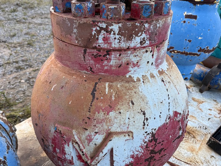 (2)-pulsation-dampeners-f/-mud-pumps-image-5