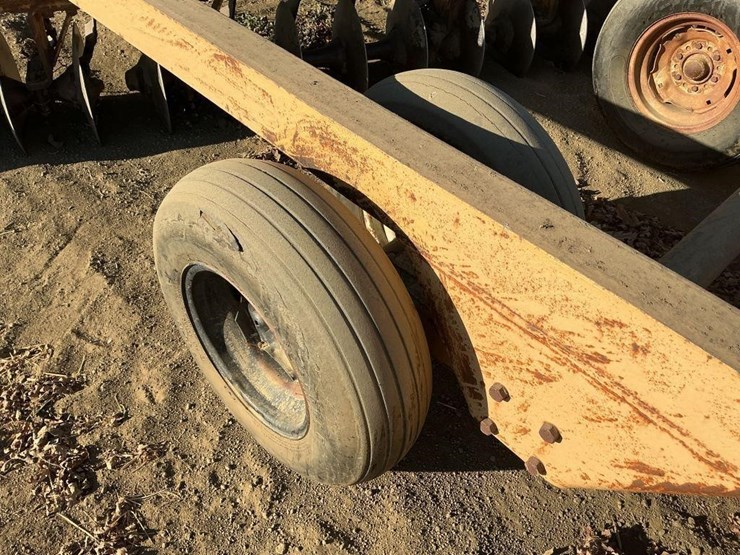 international-16'-unibeam-wheel-disc-image-16