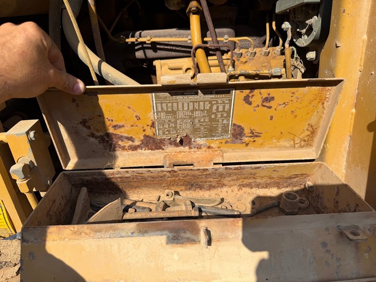 #4088-•-caterpillar-963-crawler-loader-image-37