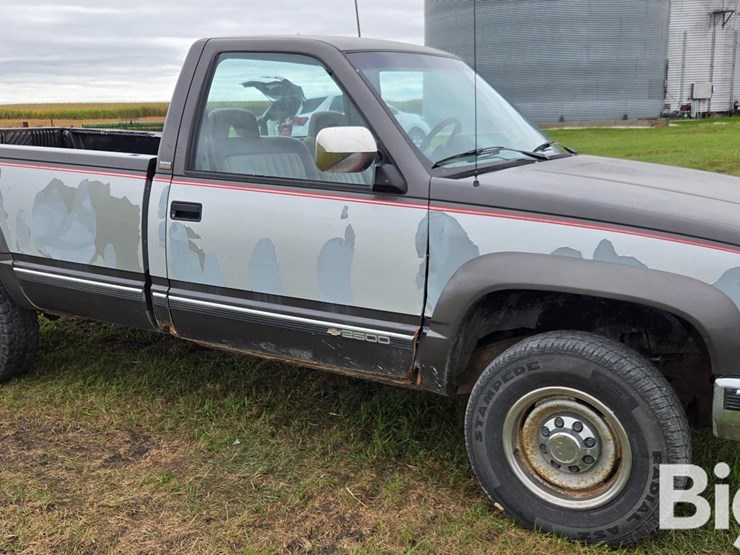 1992-chevrolet-2500-pickup-image-3