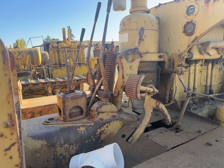 caterpillar-d7-image-39