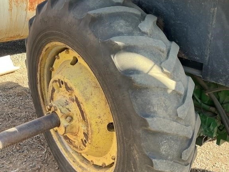 john-deere-4640-tractor,-powershift-image-17