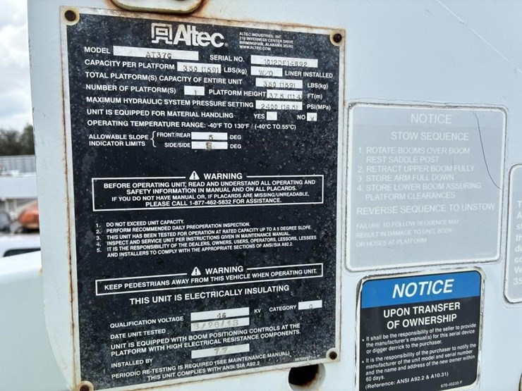2013-ford-f550-image-14