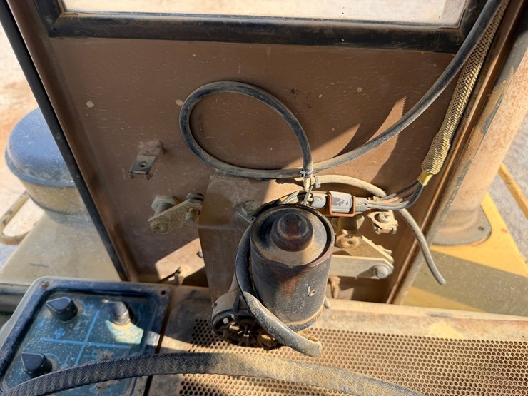 #4088-•-caterpillar-963-crawler-loader-image-88