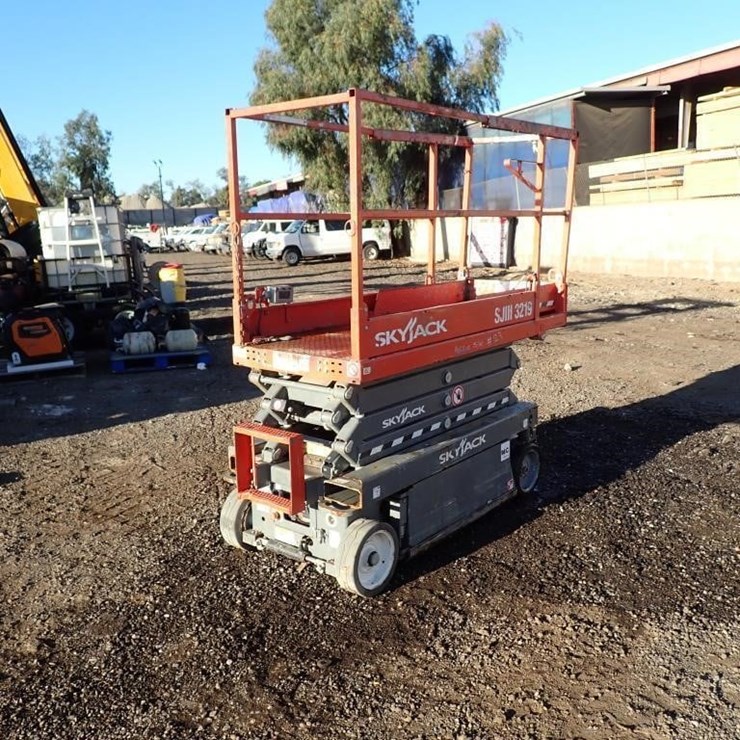 2018 Skyjack SJ1113219 Scissor Lift