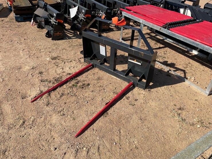 #4110-•-landhonor-bale-spear-frame-attachment-image-2