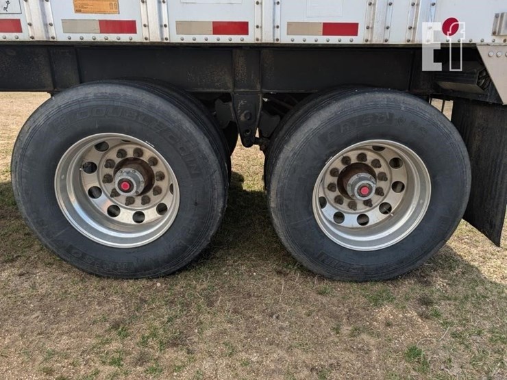 2015-merritt-grain-hopper-image-11