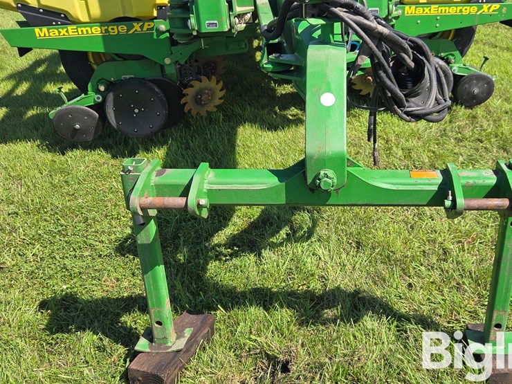 2005-john-deere-1770nt-planter-image-9