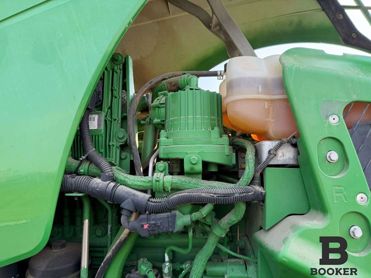 2011-john-deere-8335r-tractor-image-75