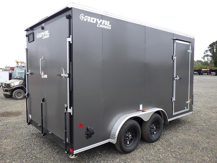 2027-royal-lcht35-7.516v-86-t/a-enclosed-trailer-image-5