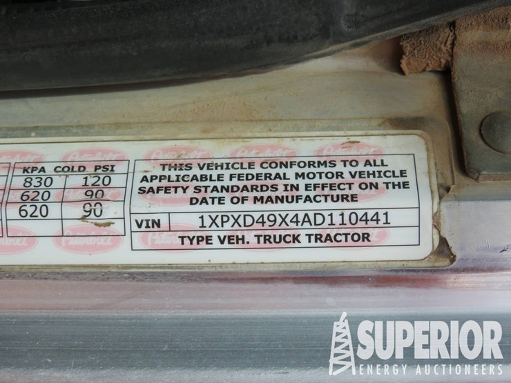 2010-peterbilt-389-t/a-glider-winch-tractor-w/day-cab-image-14