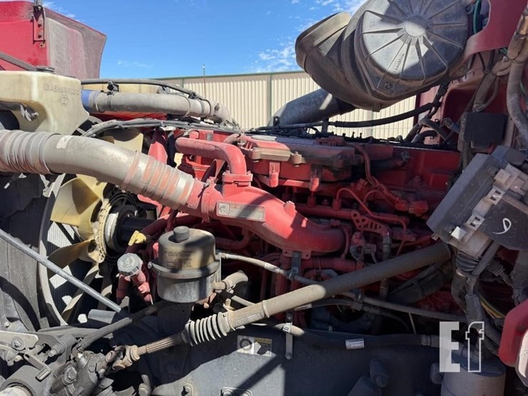 2013-peterbilt-386-image-29