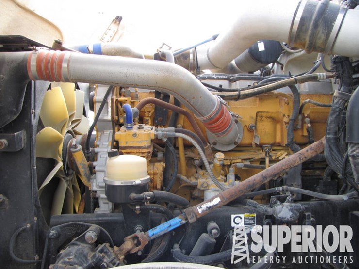 2005-peterbilt-310-11a-day-cab-road-winch-truck-image-5