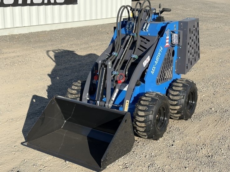 2026-agt-mx-mrw14-mini-skidsteer-loader-image-1