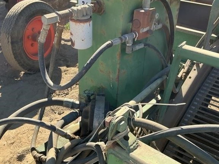 pickett-t-660-5'-3-pt-hyd.-vine-diverter-image-8