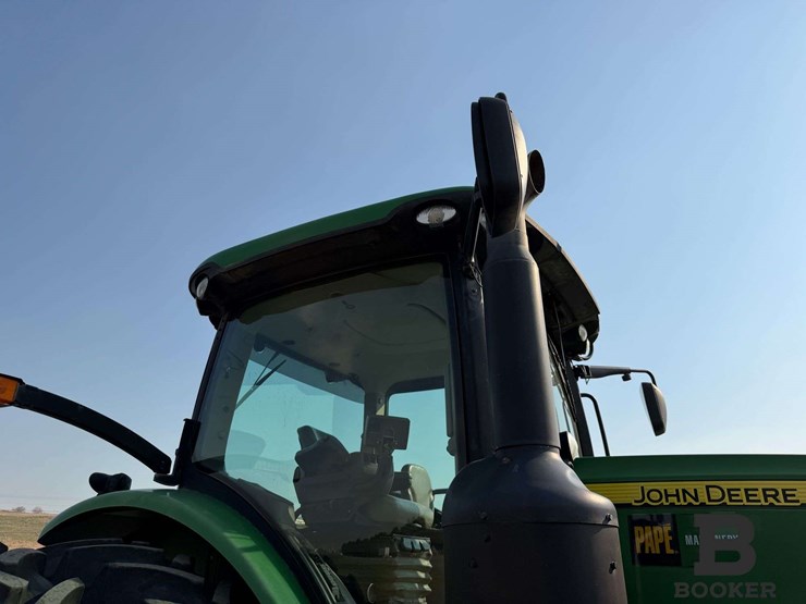 2011-john-deere-8335r-tractor-image-63