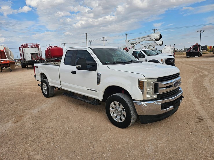2019-ford-f250-image-5