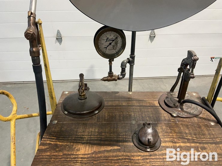 richfield-antique-portable-lube-cart-image-10