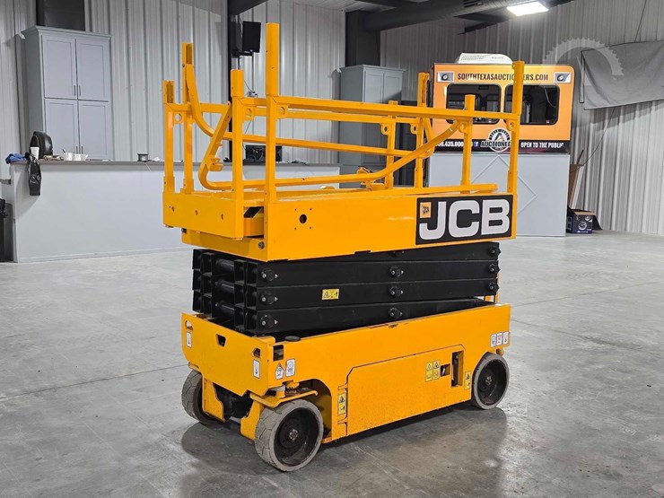2023-jcb-s1930e-image-1