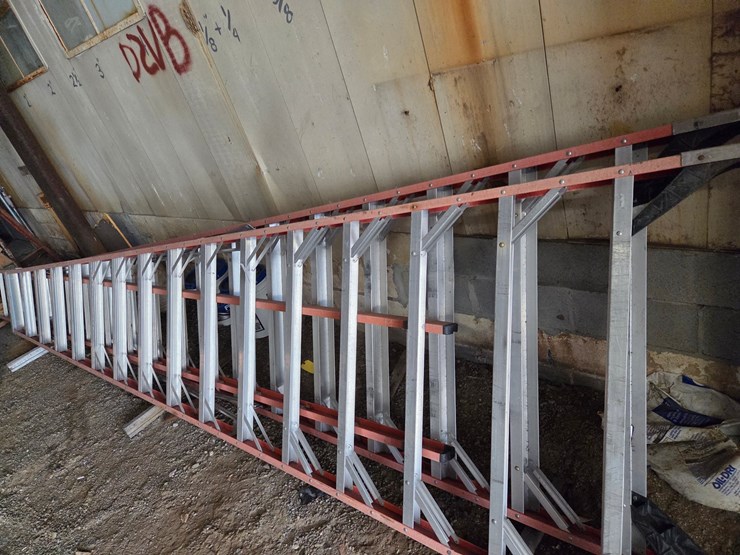 #18-•-8-ft-"a"-ladder-with-8-ft-extension-image-6