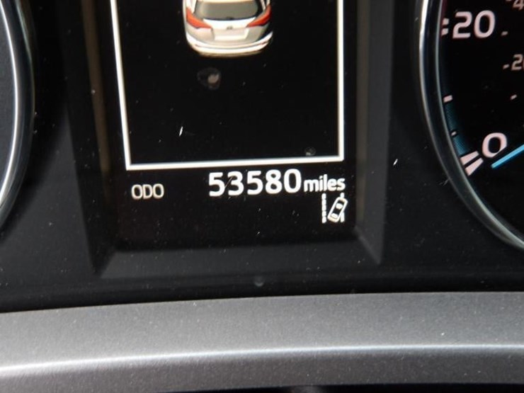 2018-toyota-rav4-xle-image-19
