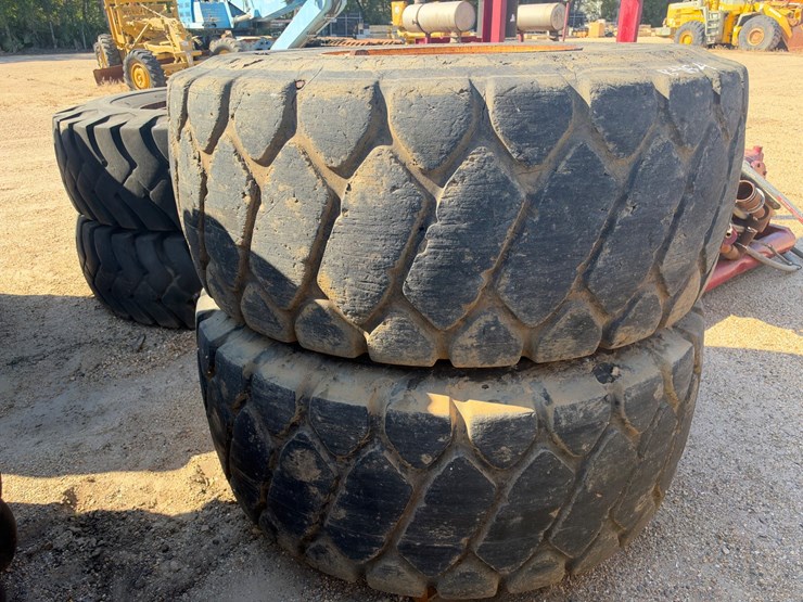 #41534-•-(2)-26.5r25-equipment-tires-image-1