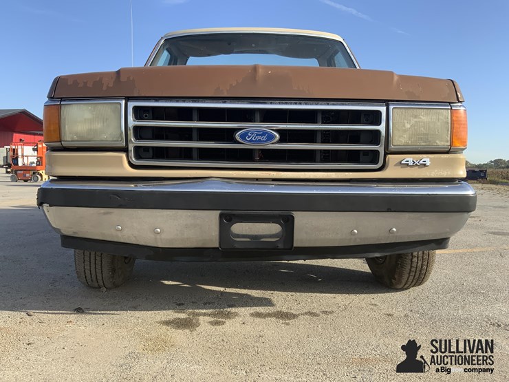 1989-ford-xlt-bronco-4x4-suv-image-9
