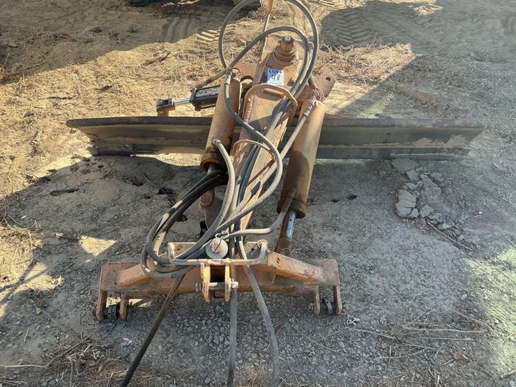 rhino-8'-3-pt-6-way-angle-blade-image-8
