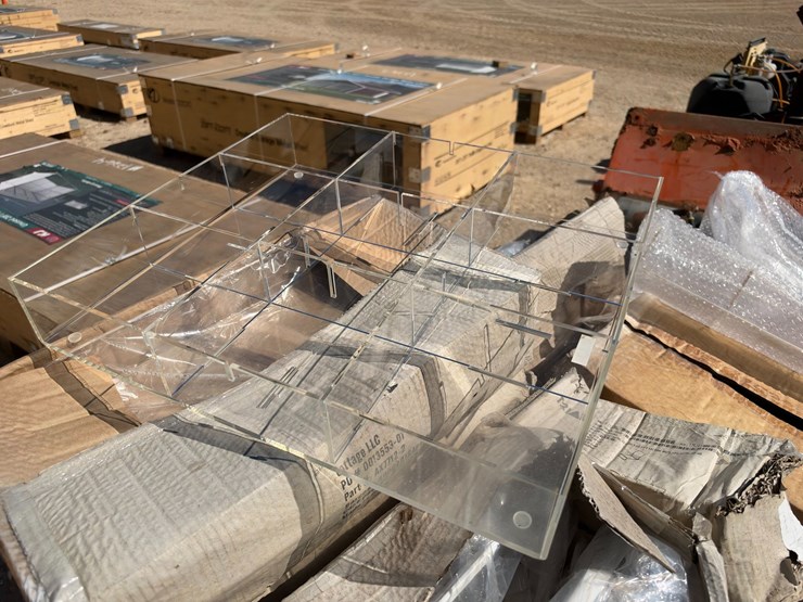 #5127-•-acrylic-divided-bins-image-5