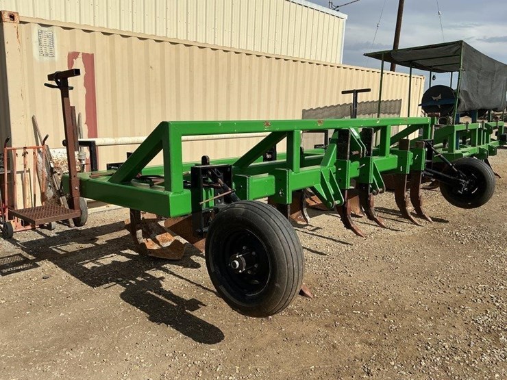custom-3-pt-3-row-60"-drip-tape-retriever-image-2