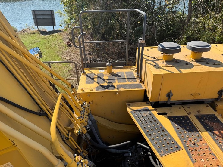 #4098-•-2015-john-deere-870g-lc-excavator-image-89