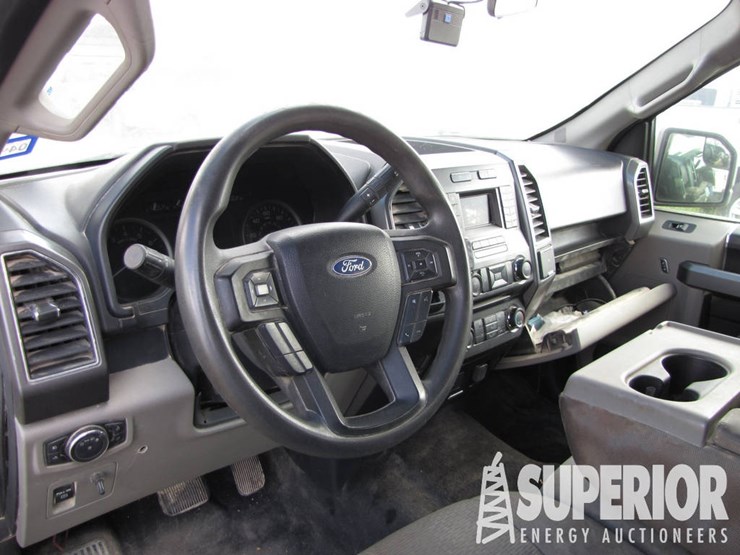 2018-ford-f-150-xlt-crew-cab-pickup-image-6