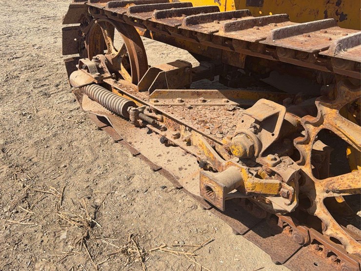caterpillar-10-image-18