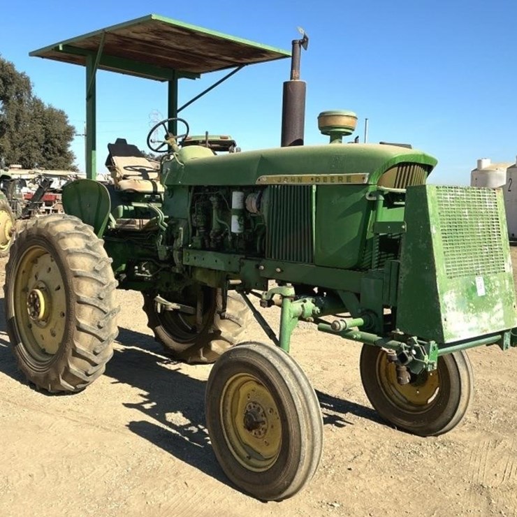 JOHN DEERE 4020 Hi-Crop Tractor