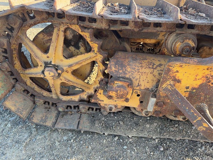 caterpillar-d2-image-12