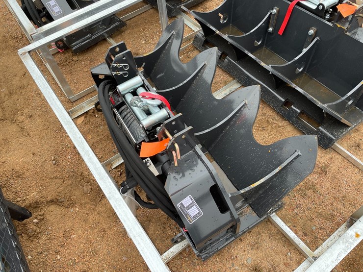 #4125-•-landhonor-15,000-lb.-hydraulic-winch-attachment-image-1