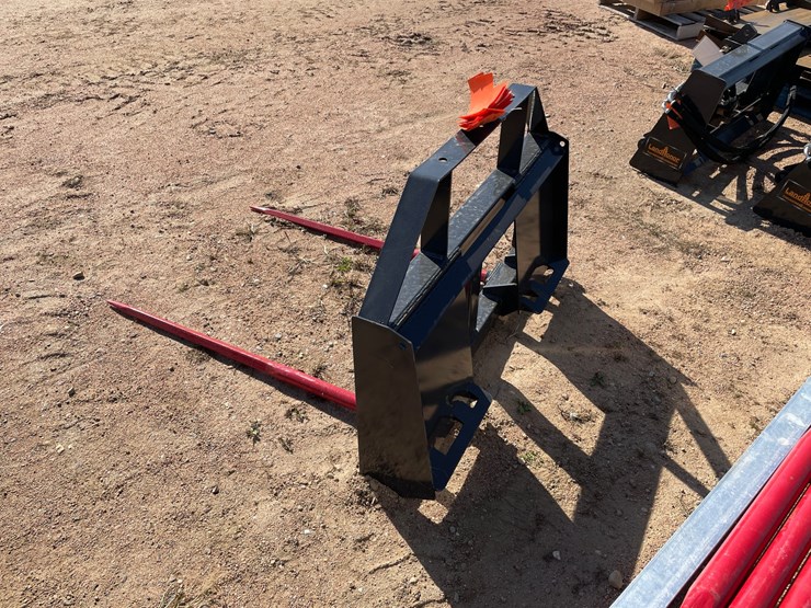 #4102-•-landhonor-skid-steer-bale-spear-attachment-image-5