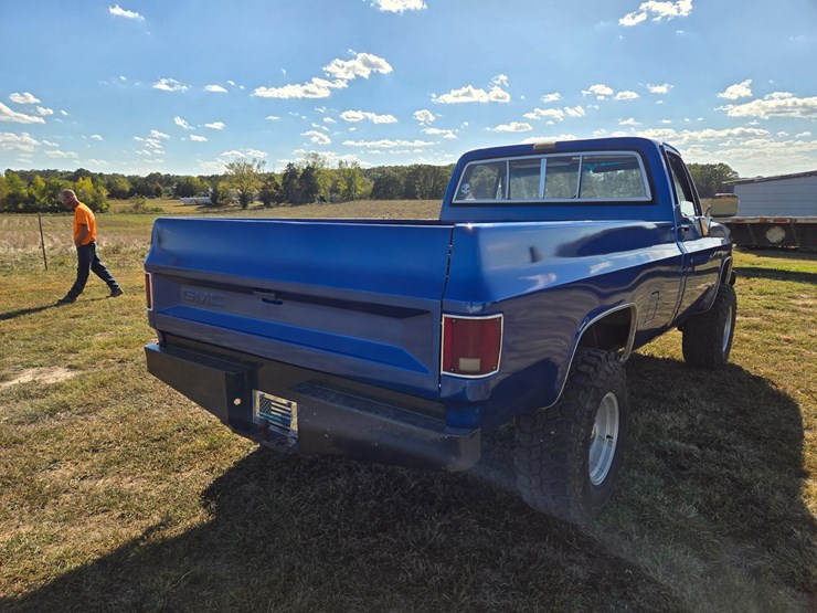 #25276-•-1986-gmc-k2500-pickup-truck-image-13
