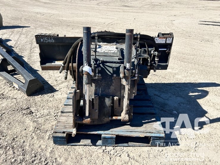 2020-bobcat-m7018-asphalt-planer-attachment,-fits-skidsteer.-image-1
