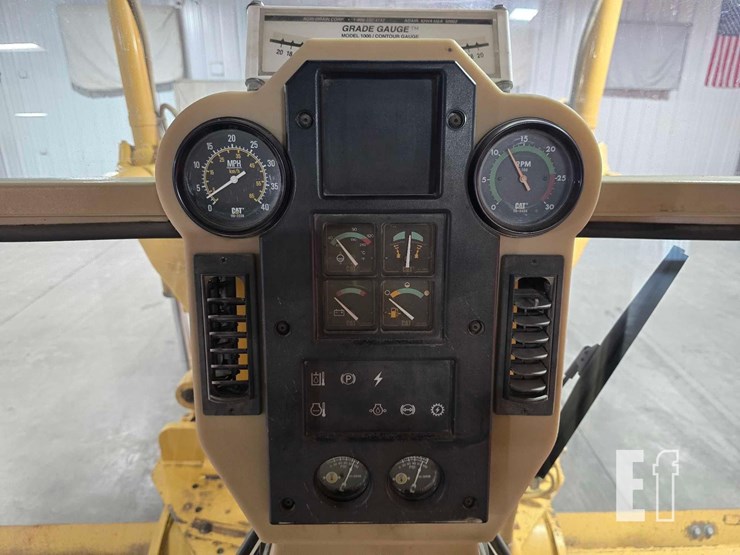 2001-caterpillar-140h-image-18