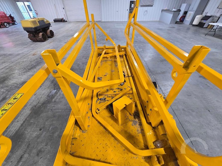 2023-jcb-s1930e-image-9